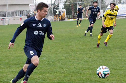 Oğurluğa görə həbs edilən futbolçu azadlığa çıxdı