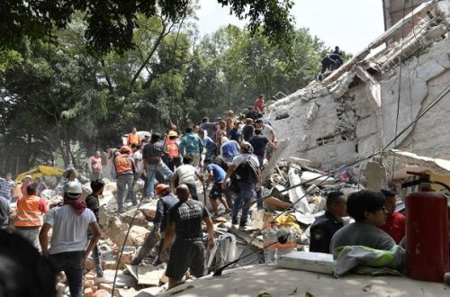 Meksikada güclü zəlzələdə 47 nəfər öldü - Fotolar + Video + Yenilənib