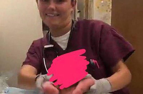 Doğum evində biabırçılıq: iki tibb bacısı körpələrlə 