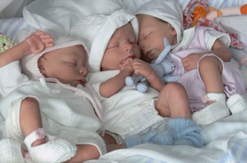 7 il ana ola bilməyən qadın üçəm dünyaya gətirdi - Video