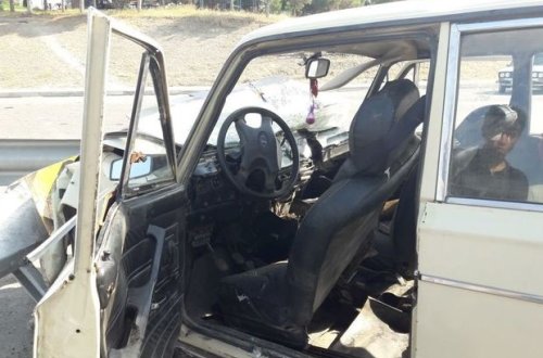 Bakı prospektində 3 avtomobil toqquşdu: Ölən var