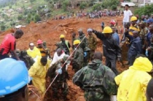 Meksikada körpə xaç suyuna salınarkən kilsə çökdü - 11 ölü