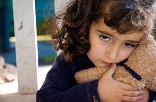 Sumqayıtda müəllim 1-ci sinfə gedən uşağı döyüb — Valideyn şikayəti