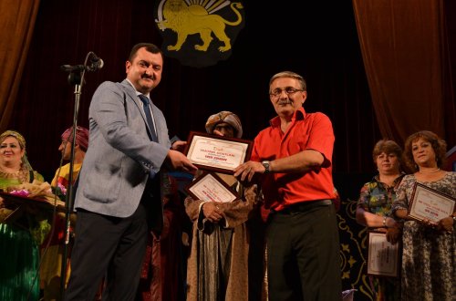Yusif Cəfəov “Teatrın dostu” mükafatı ilə təltif edildi - Mingəçevirdə