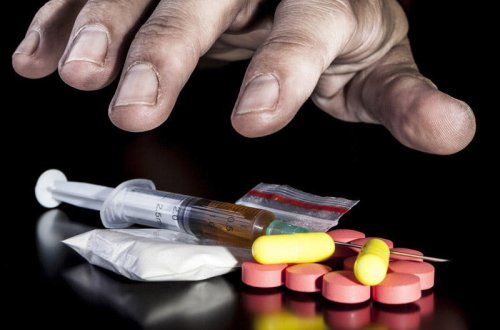 Azərbaycanda narkomanlar cinayət məsuliyyətindən azad olunur