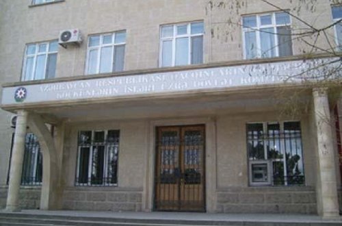 “Qaçkınkom”da “çörək pulu” alveri- SƏS YAZISI