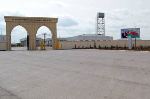 Maşından gizli mal tapıldı