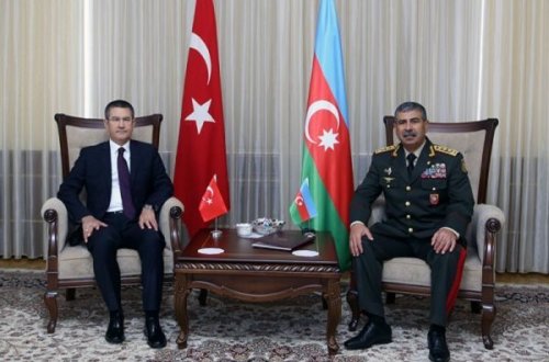 Azərbaycan və Türkiyə müdafiə nazirləri görüşdü –  FOTO