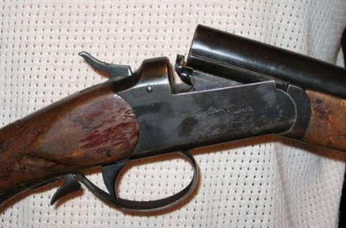 49 yaşlı kişi özünü güllələyib