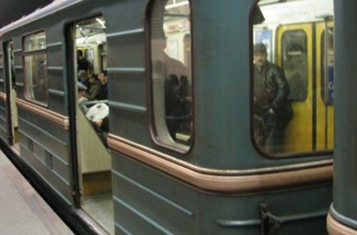 Bakı metrosunda faciə — pilləkanlarda öldü- YENİLƏNİB