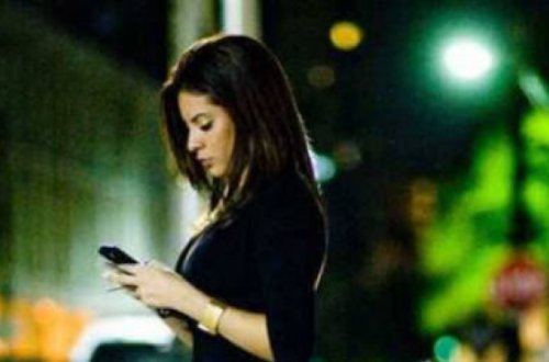 Gənc qızın arxasınca düşən oğlan gözlərinə inanmadı - VİDEO