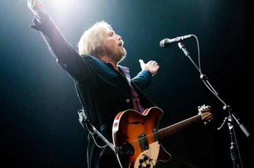 Rok ulduzu vəfat etdi