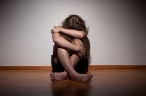 Bakıda xəstəxanada müalicə olunan 16 yaşlı qız itkin düşüb