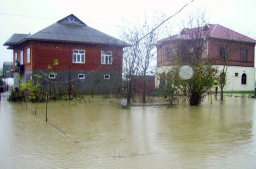 Azərbaycanda təbii fəlakət: 367 nəfər təxliyyə olundu