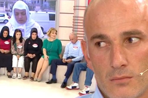 İtkin oğluna canlı yayımda qovuşan ata huşunu itirdi - VİDEO