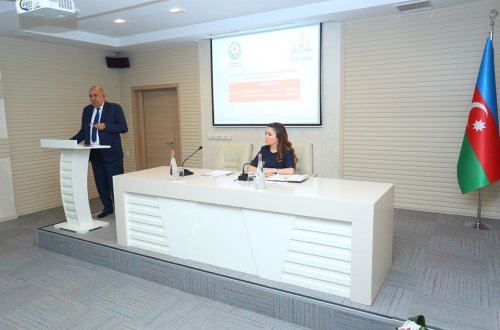 Binəqədi rayonunda “Heydər Əliyev və Azərbaycan Təhsilinin inkişaf strategiyası” adlı  məlumat saatı keçirildi.