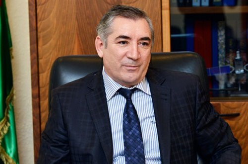 MTRŞ sədri aparıcıları pislədi - “Savadlı görünmək üçün...”