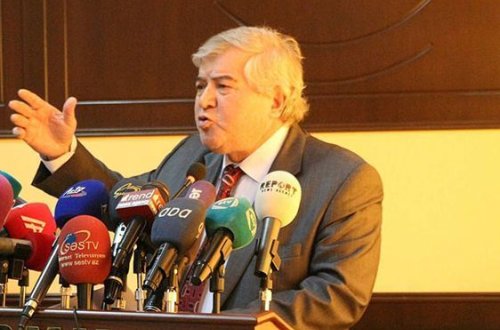 Sabir Rüstəmxanlı: Əxlaqsız aparıcı əxlaqdan danışmasın