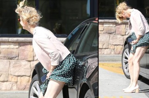 Külək aktrisanın ətəyini qaldırdı - fotolar