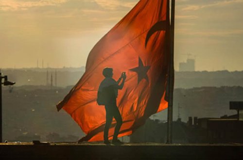 Türkiyədə 14 əsgər həbs olundu