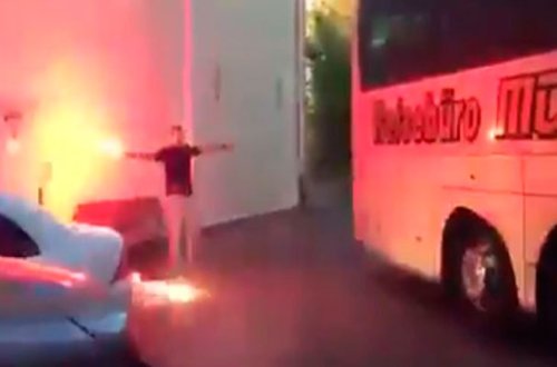 Millimizi Almaniyada cəmi 1 azarkeş qarşıladı - Video