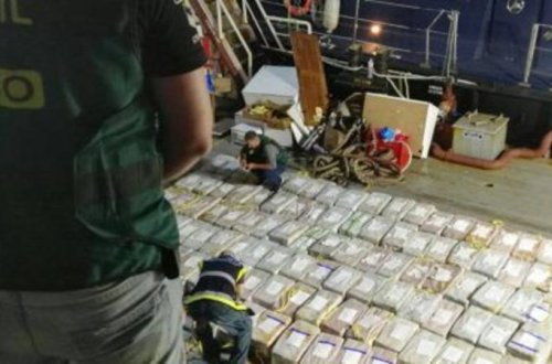 4 ton kokain yüklü gəmi saxlanıldı