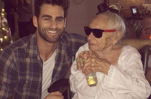 31 yaşlı kişi 89 yaşlı qadına vuruldu - FOTO