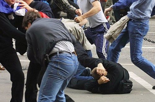 Bakıda kütləvi dava oldu, üç qardaş xəsarət aldı