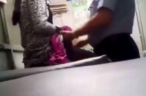 Xəstəxanada həkimin qıza təcavüzün VİDEOsu yayıldı