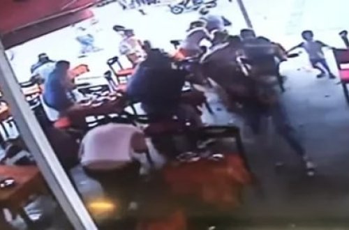 Paytaxt çayxanalarından birində kütləvi dava zamanı iki nəfər bıçaqlanıb