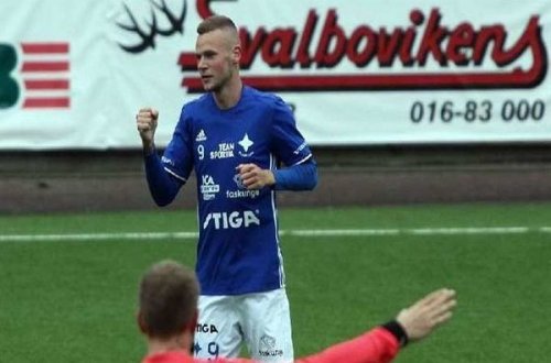 Dünya futbolunda rekord: Futbolçu bir oyunda 21 qol vurdu