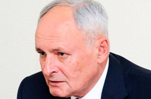 Nazir şagirdlərlə bağlı əmr imzaladı