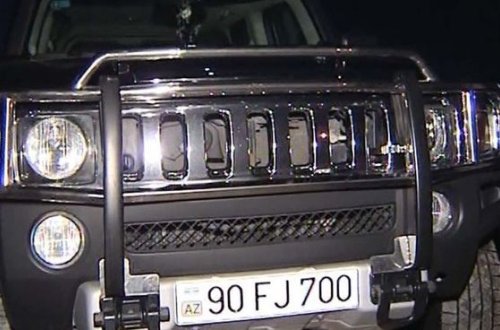 Bakıda qadın jurnalist 