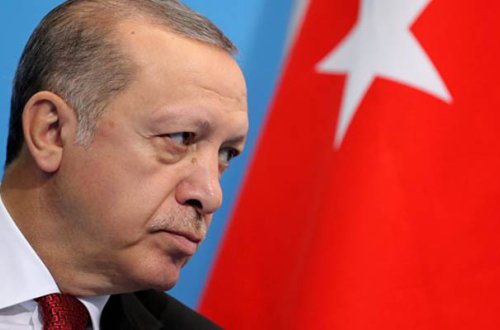 Serbiyanın XİN rəhbəri Ərdoğan üçün türk dilində mahnı oxudu - VİDEO