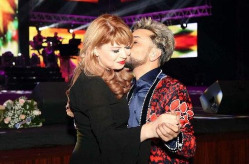 Faiq Ağayevin aparıcı ilə səmimi görüntüləri yayıldı - FOTO
