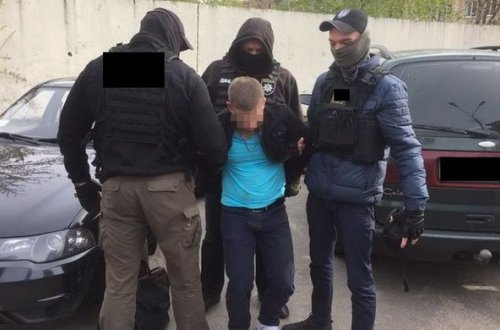 Qızların telefonlarını oğurlayan şəxs cinayət başında yaxalandı