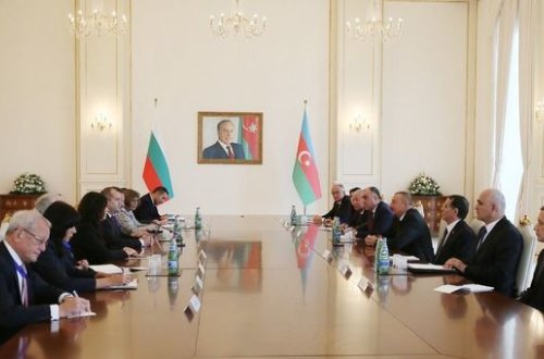 Azərbaycan və Bolqarıstan prezidentlərinin geniş tərkibdə görüşü olub - YENİLƏNİB