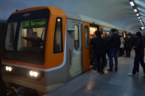 Metroda axşam pik saatda qatarlar niyə depoya gedir? - RƏSMİ CAVAB