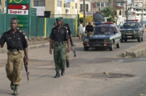 Nigeriyada silahlılar köçkün düşərgəsinə hücum edib: 30 ölü