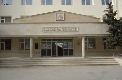 Suraxanıda orta məktəbdə qan töküldü