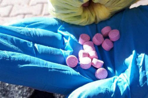 Gənc qadının alt paltarından çıxanlar görənləri şoka saldı - VİDEO+FOTOLAR