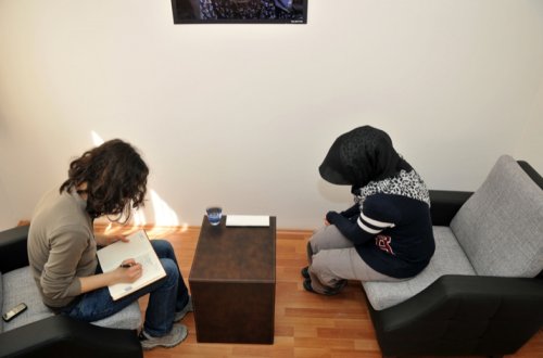 “Qaynımın gözü düşdü mənə... ərim dedi, fahişəsən...” – AZƏRBAYCANLI QADININ FİLM KİMİ HƏYATI