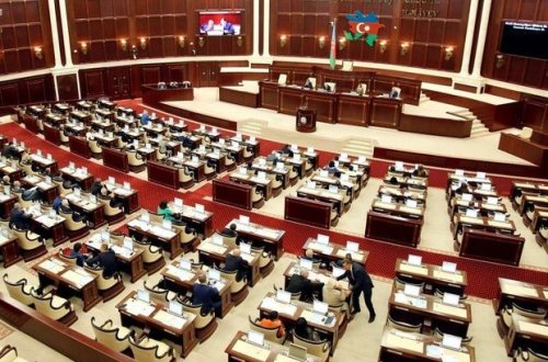 Nümayəndələrin fəaliyyətini məhdudlaşdıran layihə niyə MM-nin gündəliyindən çıxarıldı?