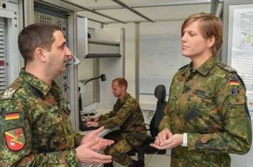 Cinsiyyətini dəyişmiş adam batalyon komandiri oldu - RƏZALƏT...