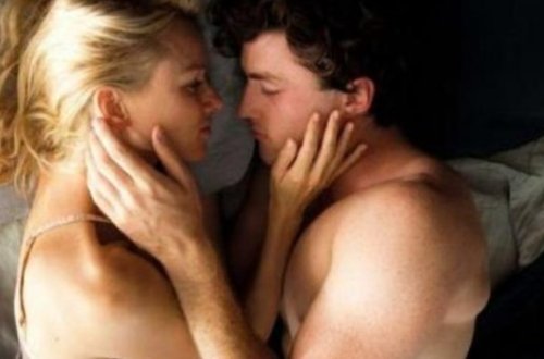 Evinin tualetində iş yoldaşı ilə arvadını YAXALADI və... - Gizli sevişmənin DƏHŞƏTLİ SONU