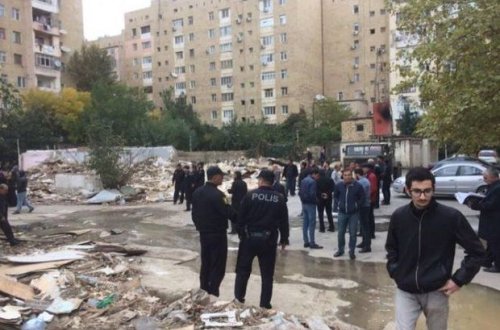 Yasamalda söküntü qalmaqalı – FOTO