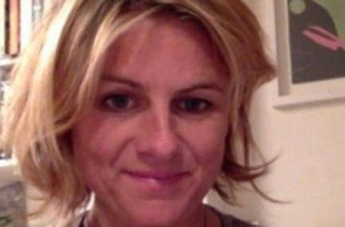 Rejissor masaj etməyini istədiyi katibəsini zorlayıb - FOTO