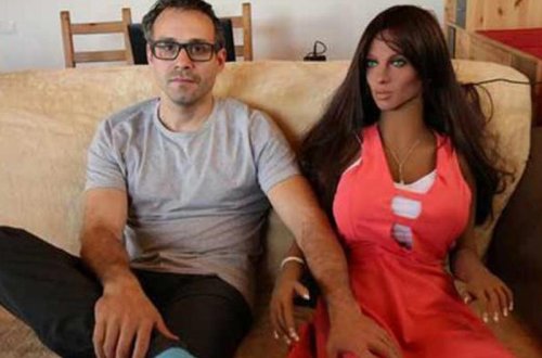 Seks-robotla evlənəcək, ondan övlad... - VİDEO