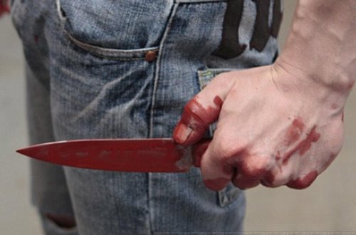 Bakıda mühafizəçi bıçaqlanıb