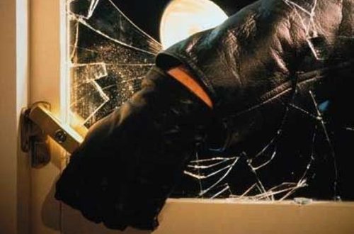 Abşeronda evdən 62 min avro oğurlandı